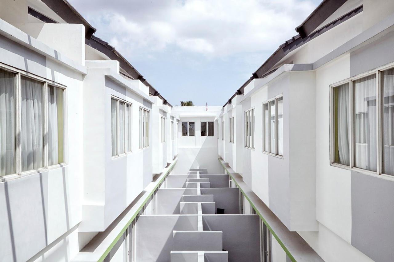 MaxOneHotels at Resort Makassar Exteriör bild