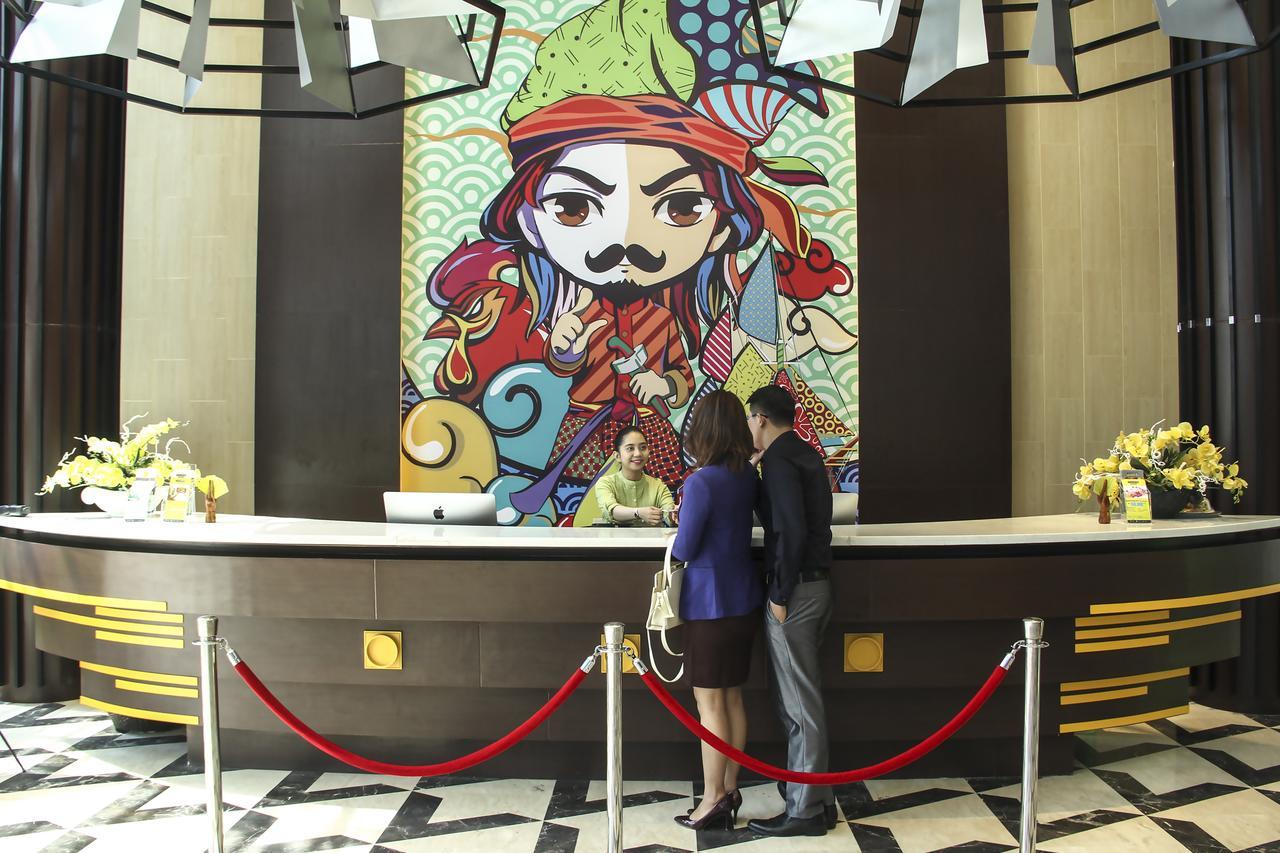 MaxOneHotels at Resort Makassar Exteriör bild